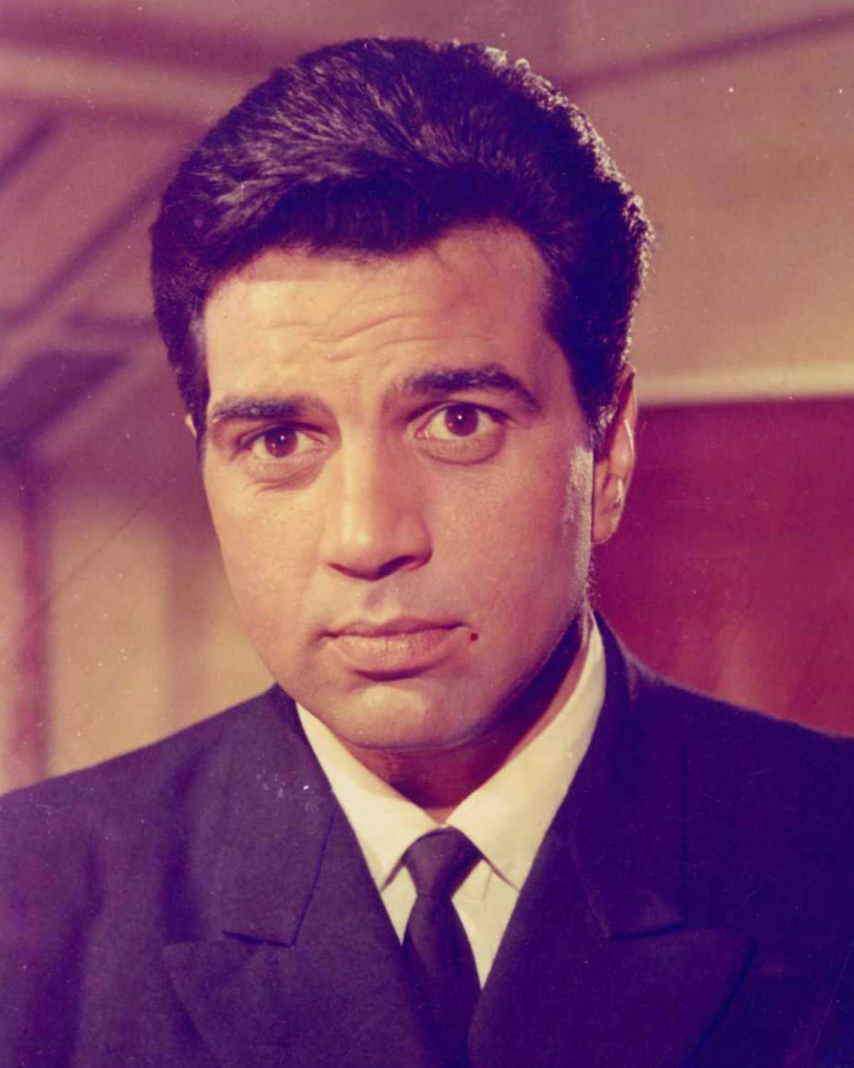 Dharmendra-Watch-Full Movie-Online-Songs-Biography-Filmography-Interview-Bollywood-Actor-Bollywoodirect
