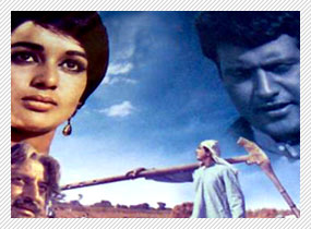 Upkar - A movie on a then livid theme of India - Manoj Kumar , Asha Parekh and Prem Chopra