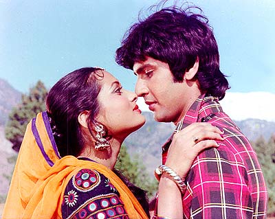 Kumar Gaurav  with Vijayeta Pandit in Lovestory (1981) - Bollywoodirect