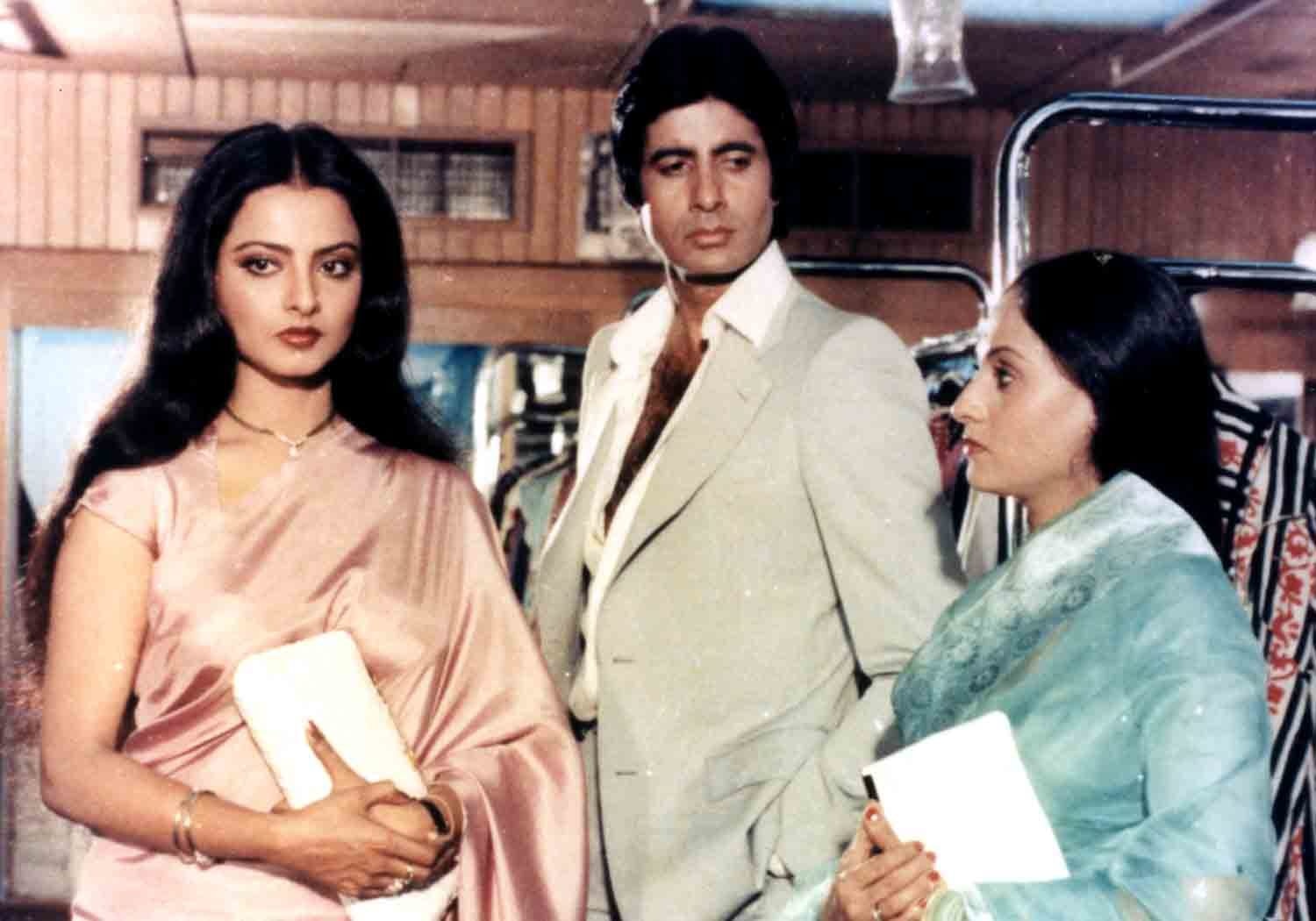 Amitabh Bachchan, Rekha and Jaya Bachchan in Silsila (1981) - Bollywoodirect