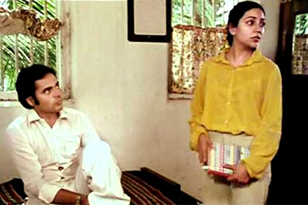 Farooq Sheikh And Deepti Naval in Sath Sath (1982) - Bollywoodirect