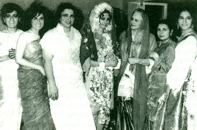 Saira Banu with Dilip Kumar's sisters. Left to right Farida, Saeeda, Taj, Saira Banu, Sakina Aapa, Aquila Bhabhi and Fauzia-Bollywoodirect