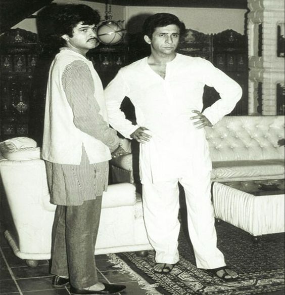 NASEERUDDIN SHAH-Theatre-Early Days-Young-Rare-Unseen-Vintage-Old-Picture-Photo-Bollywoodirect-