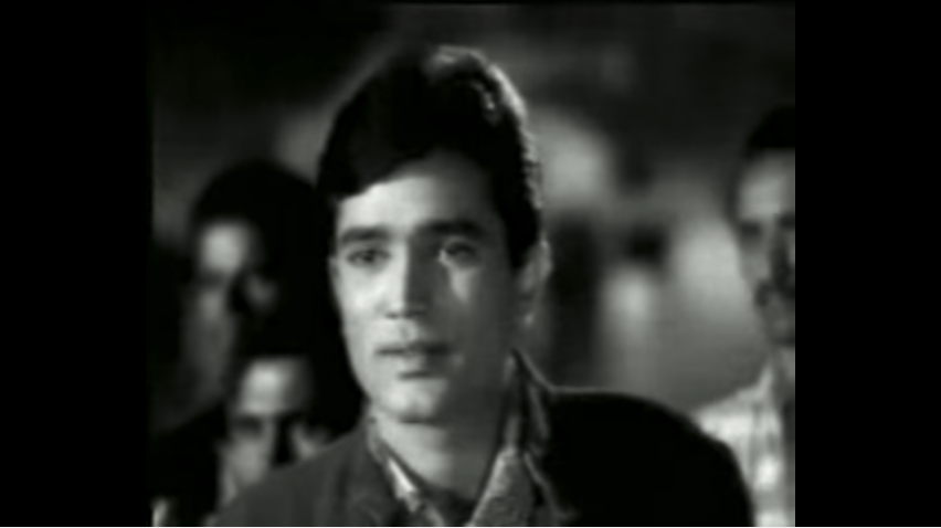 baharon-ke-sapne-chunri-sambhal-gori-1967-video-song-rajesh khanna-asha parekh-bollywoodirect