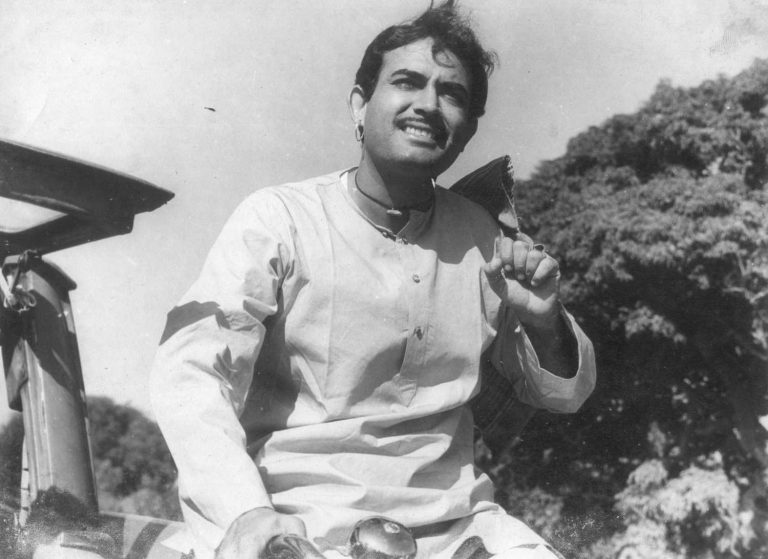 Sanjeev Kumar Rare & Unseen Photos