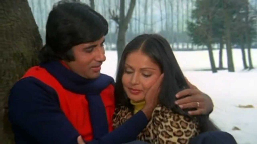 Amitabh Bachchan with Rakhee Gulzaar in Kabhi Kabhi (1976) - Bollywoodirect