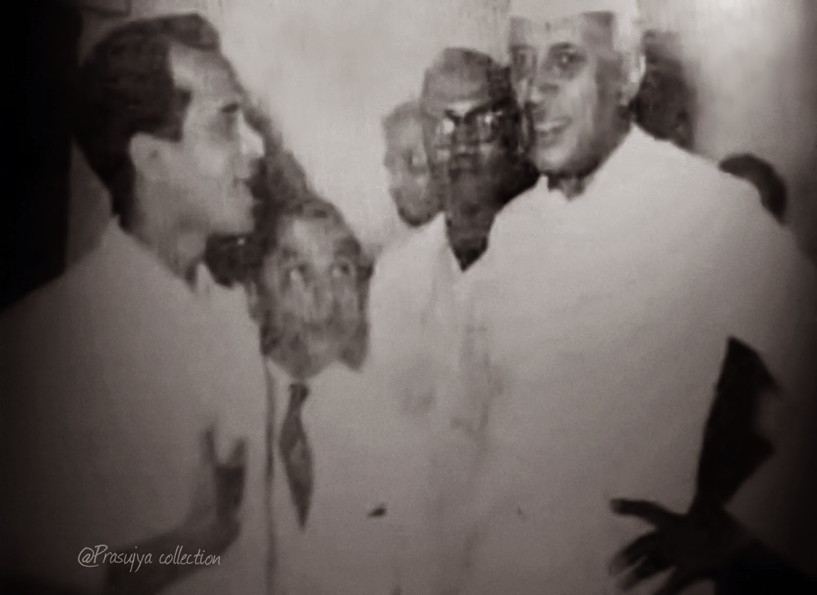 Bhupen Hazarika_Rare Pic_Old Pic_Bollywoodirect_jawahrlal Nehru
