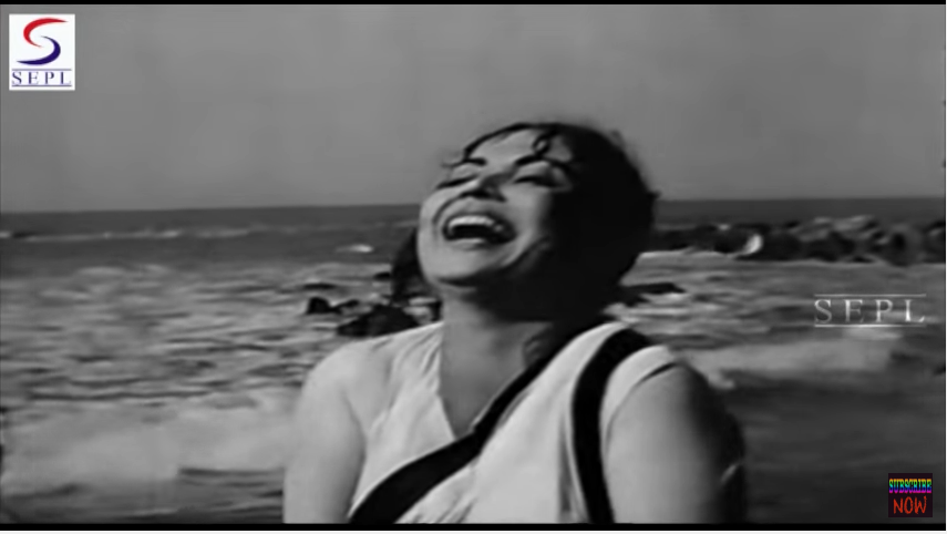 Sheesha E Dil Itna Na Uchhaalo - Lata Mangeshkar - DIL APNA AUR PREET PARAI - 1960-Raaj Kumar-Meena-Video-Song-Bollywoodirect