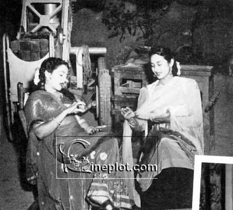 Nutan-rare-unseen-photos-interview-films-movies-filmography-family-bollywood-bollywoodirect